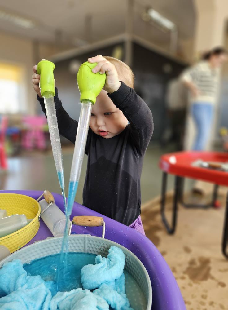 Kūrybiški lavinamieji užsiėmimai vaikams nuo 9 mėnesių iki 7 metų